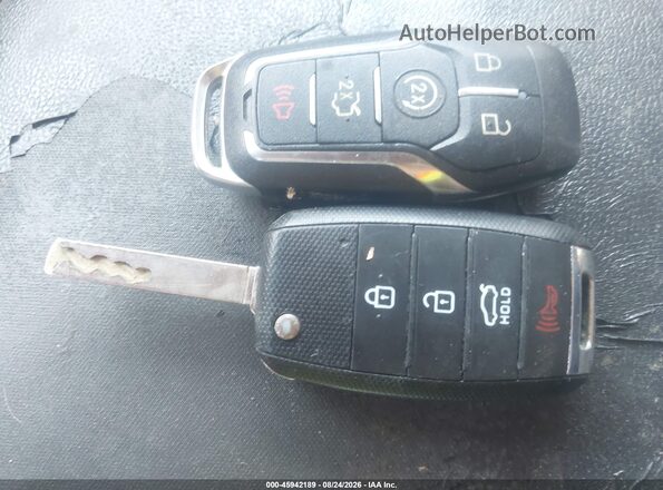 5XXGT4L38GG026809 2016 KIA OPTIMA Silver Widok deski rozdzielczej