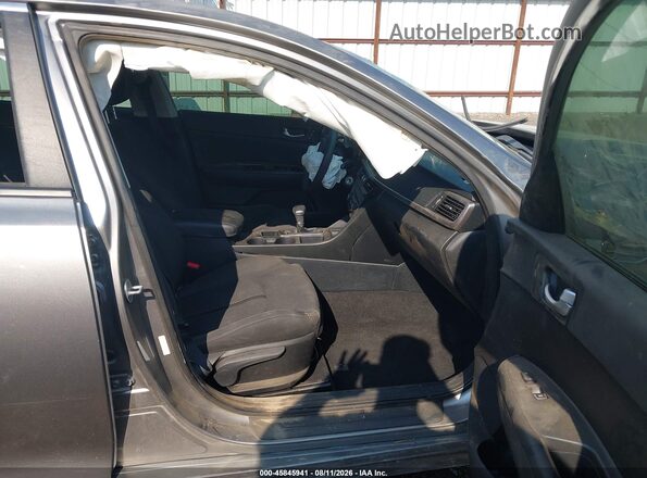 5XXGT4L39GG039424 2016 KIA OPTIMA Gray Front interior view
