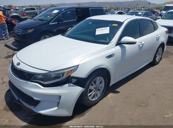 5XXGT4L39JG194983 2018 KIA OPTIMA Белый Передняя левая четверть