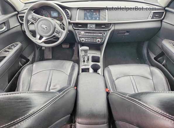 5XXGT4L39JG201009 2018 KIA OPTIMA Silver Widok deski rozdzielczej