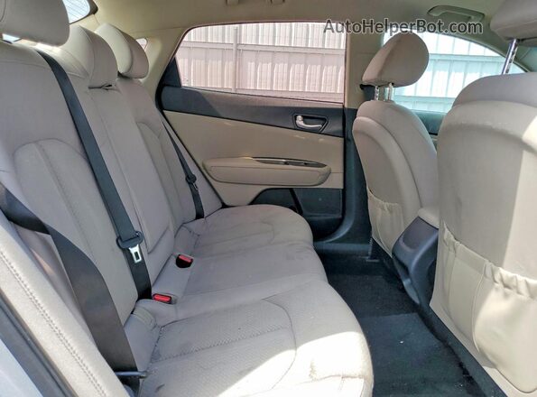 5XXGT4L3XGG005606 2016 KIA OPTIMA Silver Widok tylnych siedzeń