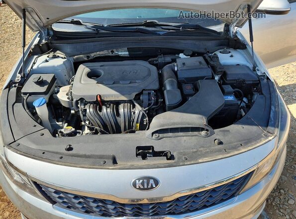 5XXGT4L3XKG297704 2019 KIA OPTIMA Silver Rear interior view