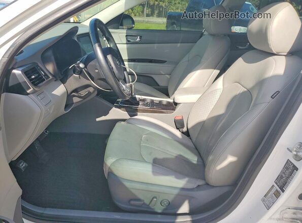 5XXGU4L30HG163712 2017 KIA OPTIMA White Widok wnętrza z przodu