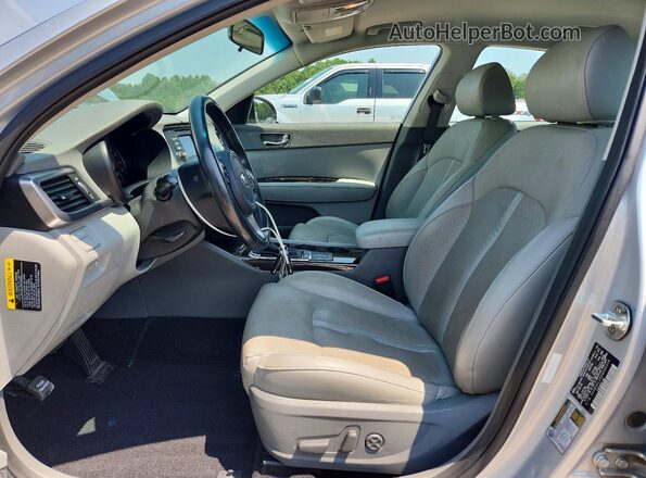 5XXGU4L34GG080914 2016 KIA OPTIMA Серебряный Вид салона спереди