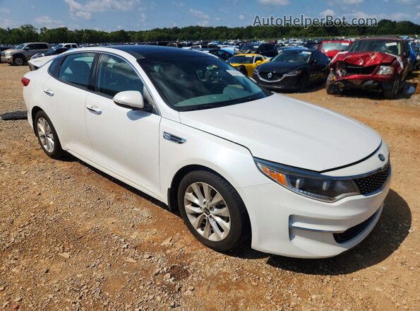5XXGU4L38GG069625 2016 KIA OPTIMA Белый Передняя правая четверть