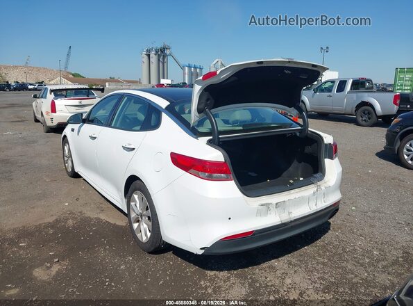 5XXGU4L39GG098843 2016 KIA OPTIMA Белый Вид спереди