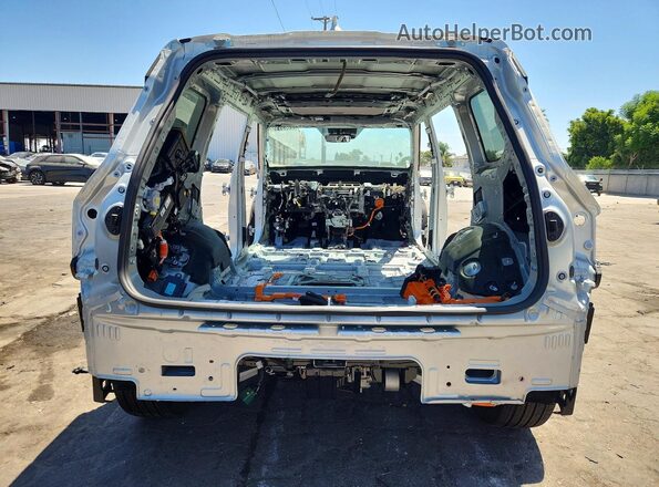 5XYAB5S10TG019647 2026 KIA EV9 Silver Widok z tyłu