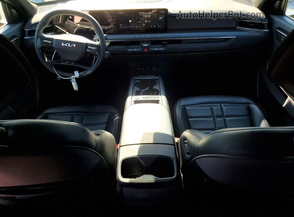 5XYADFS5XTG009372 2026 KIA EV9 Tan Dashboard view