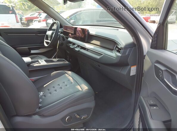 5XYAFFS57TG017939 2026 KIA EV9 Gray Front interior view