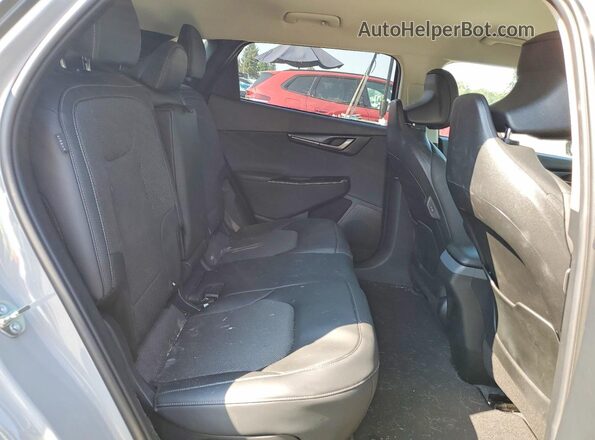 5XYC34JA5SG011883 2025 KIA EV6 Gray Widok wnętrza z tyłu