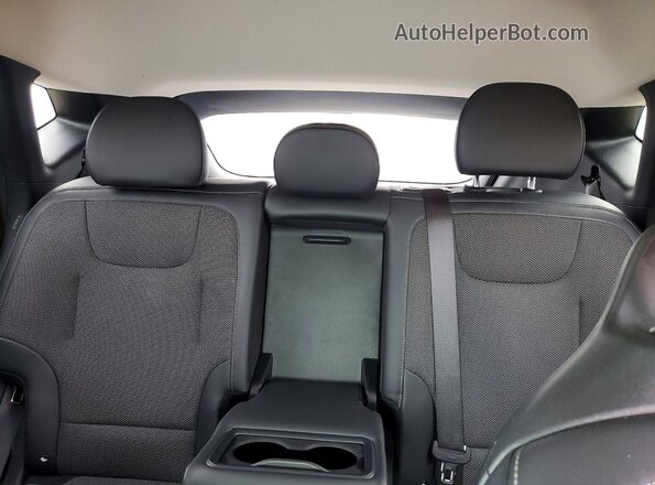 5XYC34JAXSG002872 2025 KIA EV6 White Rear seats view