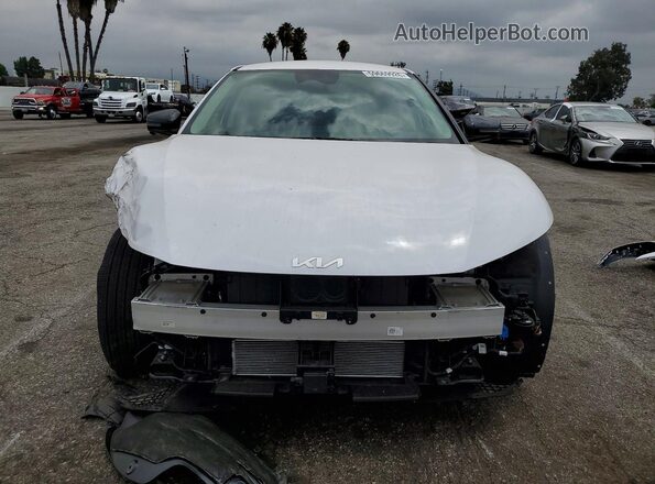 5XYC34JAXSG002872 2025 KIA EV6 White Front view