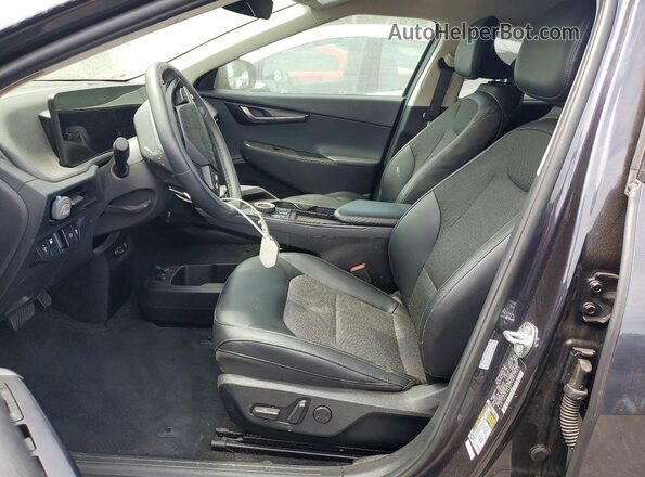 5XYC34JB1SG007368 2025 KIA EV6 Gray წინა სალონის ხედი