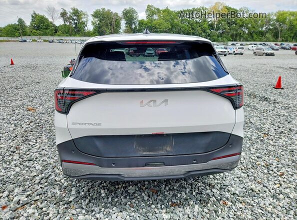 5XYK23DF2TG376992 2026 KIA SPORTAGE White Widok z tyłu