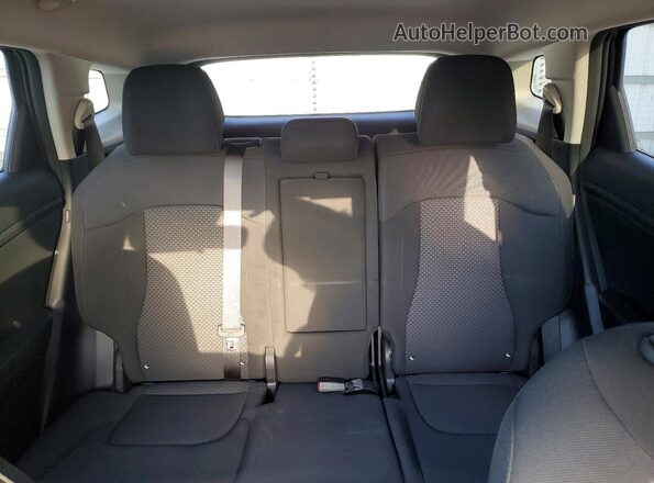 5XYK23DF2TG410235 2026 KIA SPORTAGE Charcoal Widok tylnych siedzeń
