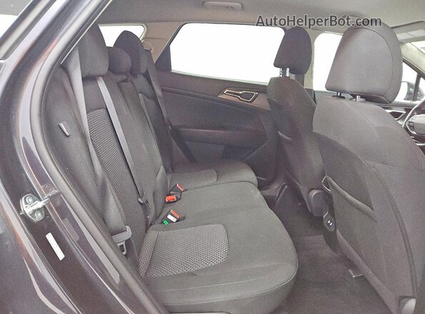 5XYK23DF6TG378678 2026 KIA SPORTAGE Gray უკანა სალონის ხედი