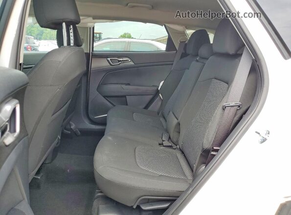 5XYK2CDF0TG397534 2026 KIA SPORTAGE White Սալոնի հետևի տեսք