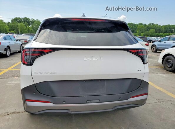 5XYK2CDF0TG397534 2026 KIA SPORTAGE White Հետևի տեսք