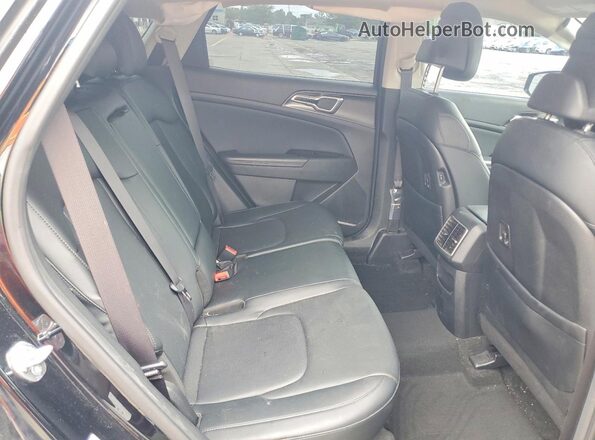 5XYK33AF0PG129039 2023 KIA SPORTAGE Черный Вид задней части салона