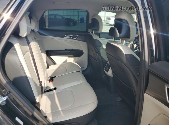 5XYK33DF4RG157909 2024 KIA SPORTAGE Black Widok wnętrza z tyłu