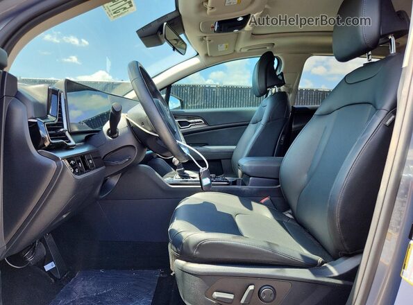 5XYK33DF6SG296106 2025 KIA SPORTAGE Gray Vista interior delantera