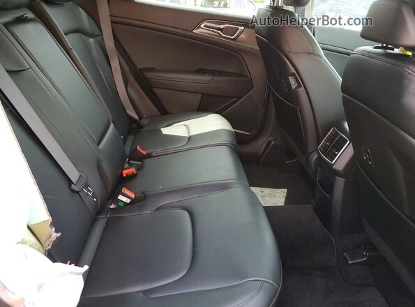5XYK33DF8SG275614 2025 KIA SPORTAGE White Вид задньої частини салону