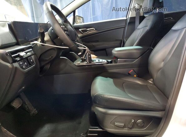 5XYK33DFXTG361265 2026 KIA SPORTAGE White Սալոնի դիմացի տեսք
