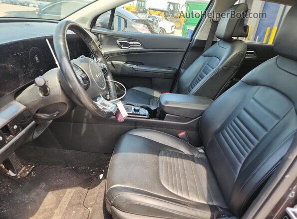 5XYK53AF1PG100479 2023 KIA SPORTAGE Gray Widok wnętrza z przodu