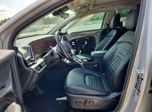 5XYK53AF1PG121848 2023 KIA SPORTAGE Silver წინა სალონის ხედი