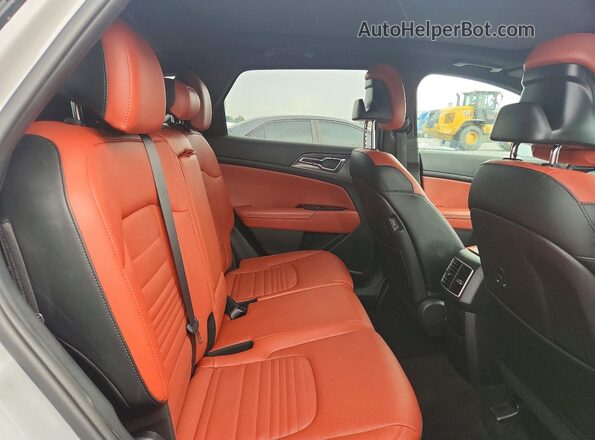 5XYK53AF4PG085752 2023 KIA SPORTAGE Gray Rear interior view