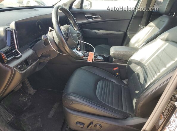 5XYK53AFXPG057101 2023 KIA SPORTAGE Black Widok wnętrza z przodu