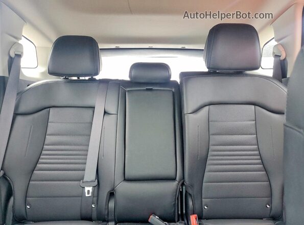 5XYK5CDF4SG305301 2025 KIA SPORTAGE Black Widok tylnych siedzeń