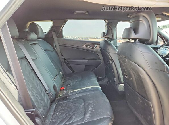 5XYK6CAF2PG109673 2023 KIA SPORTAGE White უკანა სალონის ხედი