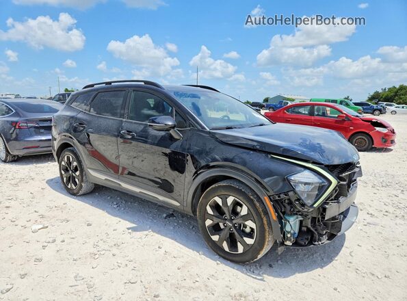 5XYK6CAF5PG024178 2023 KIA SPORTAGE Черный Передняя правая четверть