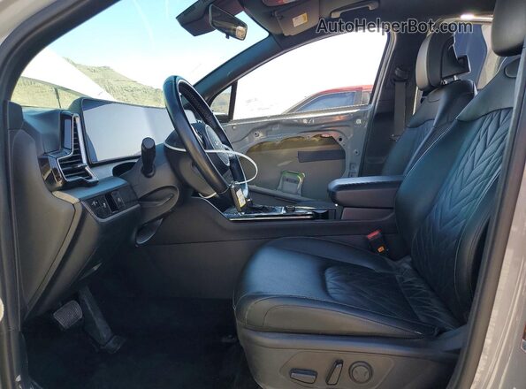 5XYK6CAF5PG072182 2023 KIA SPORTAGE Gray Front interior view