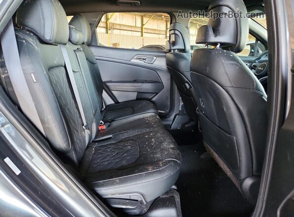 5XYK6CDF4SG251916 2025 KIA SPORTAGE Gray Rear interior view