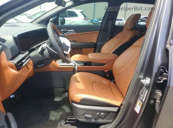 5XYK6CDF5TG374125 2026 KIA SPORTAGE Черный Вид салона спереди