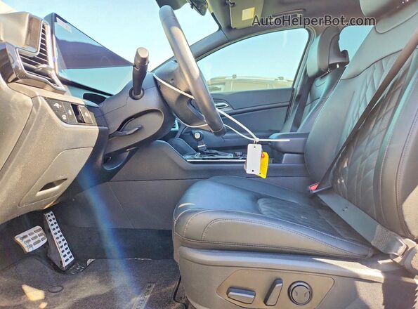 5XYK7CDF7SG234069 2025 KIA SPORTAGE Gray Widok wnętrza z przodu