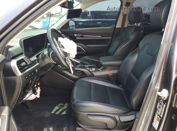5XYP24GC8PG378698 2023 KIA TELLURIDE Серый Вид салона спереди