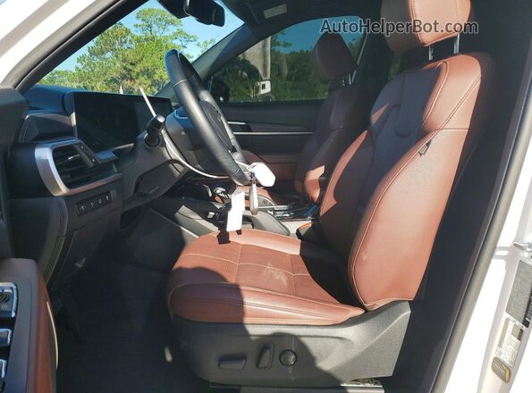 5XYP34GC4RG534381 2024 KIA TELLURIDE Белый Вид салона спереди