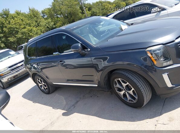 5XYP34HC0LG002292 2020 KIA TELLURIDE Gray Rear interior view
