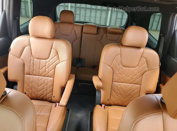 5XYP3DGC9RG540094 2024 KIA TELLURIDE Silver უკანა სავარძლების ხედი