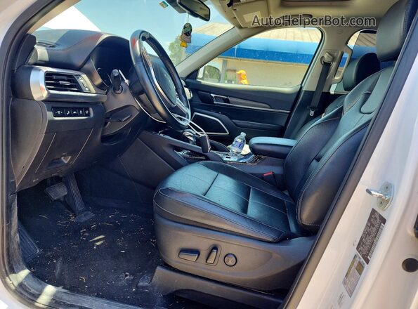 5XYP3DHC8NG198503 2022 KIA TELLURIDE White Front interior view