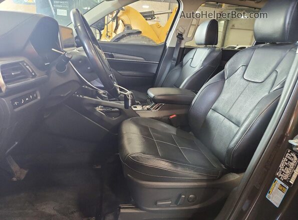 5XYP3DHCXLG085424 2020 KIA TELLURIDE Brown Front interior view