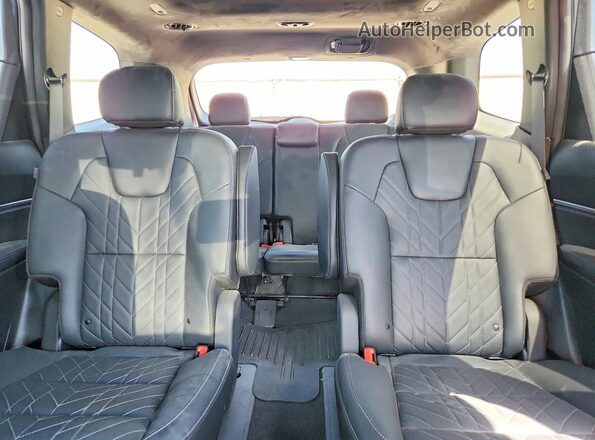 5XYP5DGC0SG637653 2025 KIA TELLURIDE Charcoal Widok wnętrza z tyłu