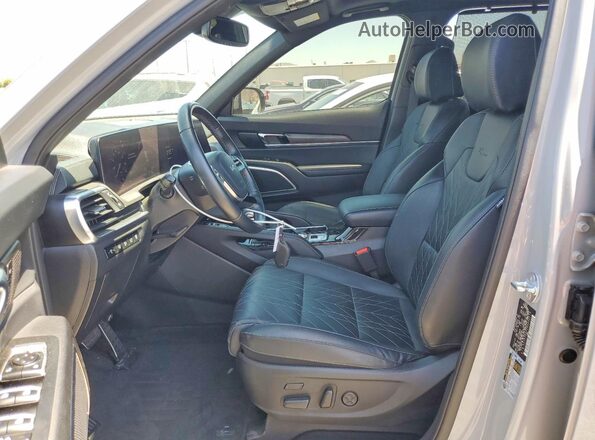 5XYP5DGCXRG446574 2024 KIA TELLURIDE Gray Widok wnętrza z przodu