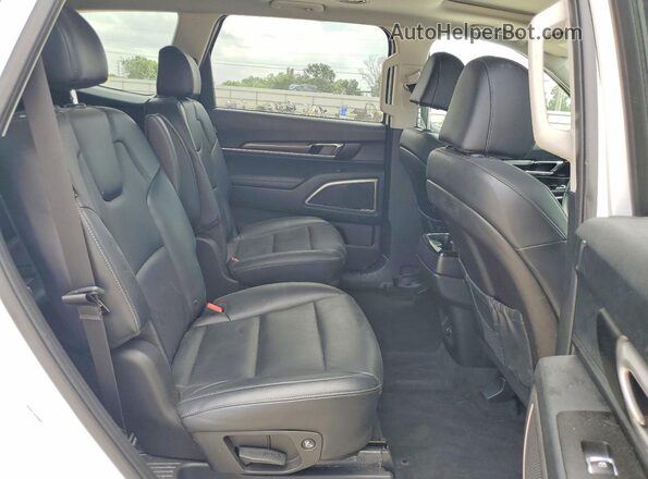 5XYP64GC1RG503774 2024 KIA TELLURIDE White Vista interior trasera