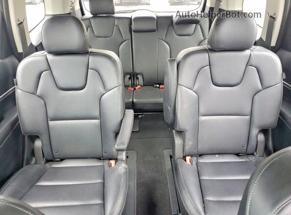 5XYP64GC2SG628546 2025 KIA TELLURIDE Silver Vista de los asientos traseros