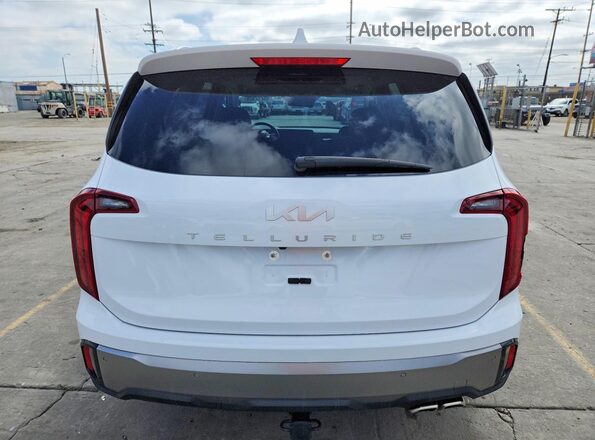 5XYP64GC8RG562997 2024 KIA TELLURIDE White Հետևի տեսք