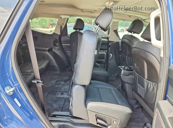 5XYP64GC9SG670843 2025 KIA TELLURIDE Blue Rear interior view